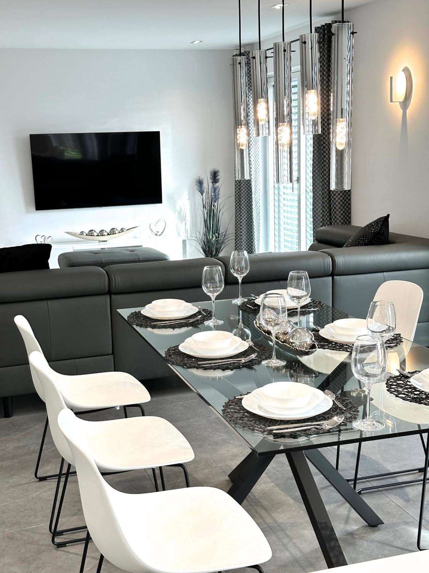 Ferienwohnung Black White Раублинг Экстерьер фото